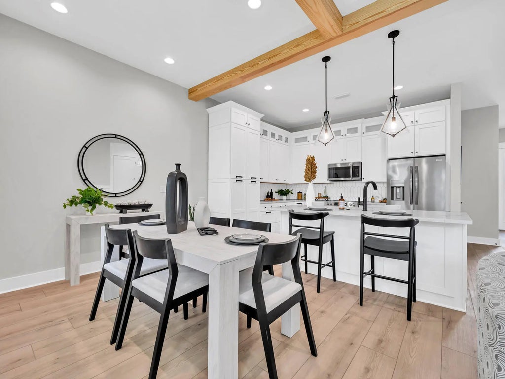 7 of 38 - 140 Sibert Avenue Unit 11, Destin, FL