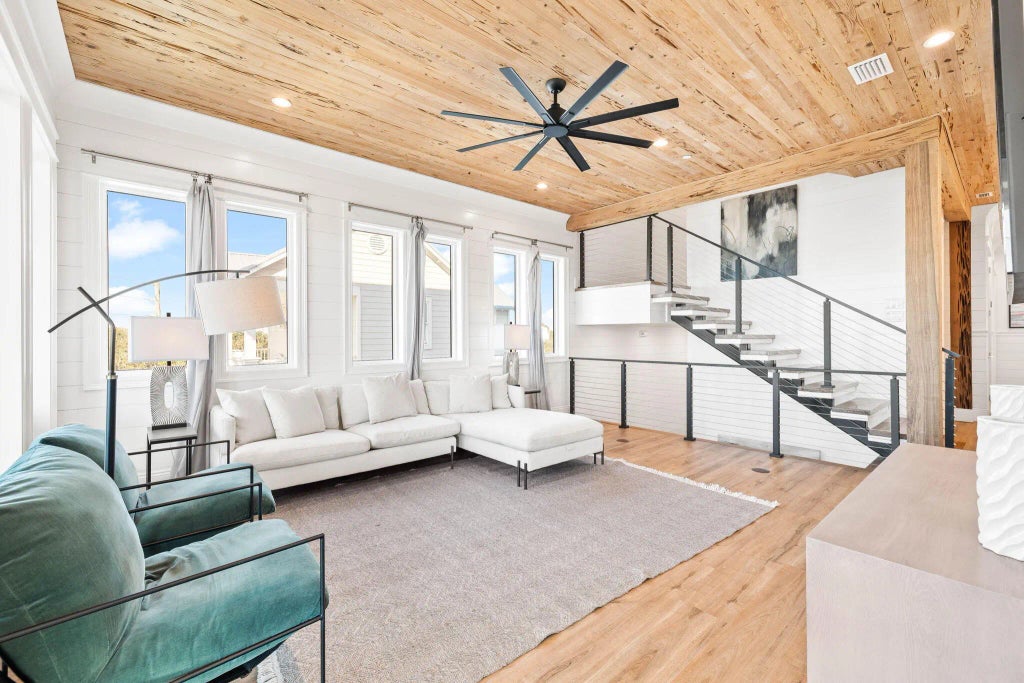 38 of 70 - 3325 E County Hwy 30a, Santa Rosa Beach, FL