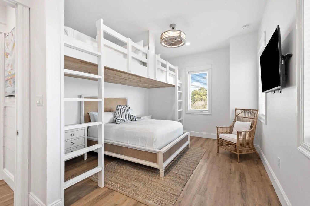 44 of 70 - 3325 E County Hwy 30a, Santa Rosa Beach, FL