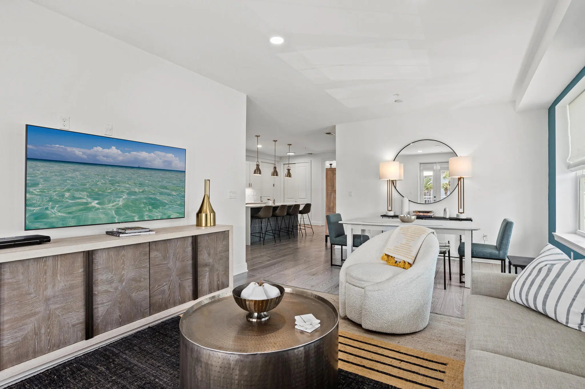 Photo of Listing #969209