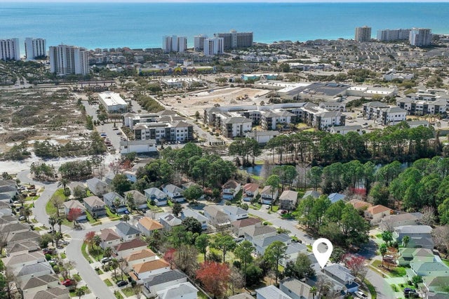 269 Twin Lakes Lane, Destin