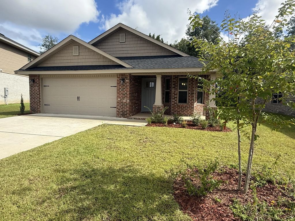 162 Ridgeway Circle, Crestview