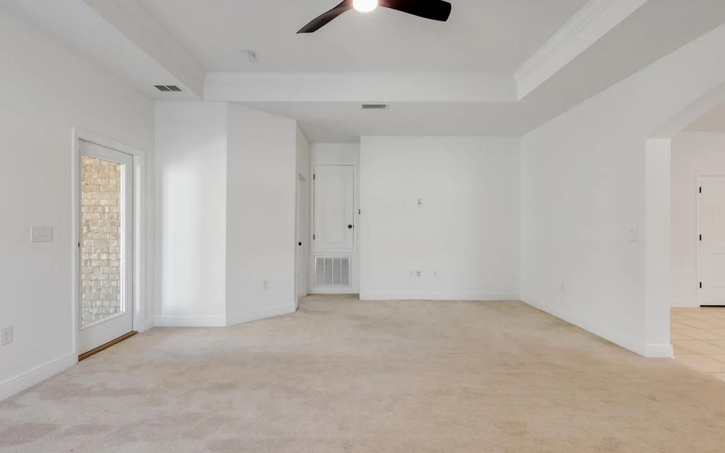 13 of 83 - 379 Whitman Way, Freeport, FL