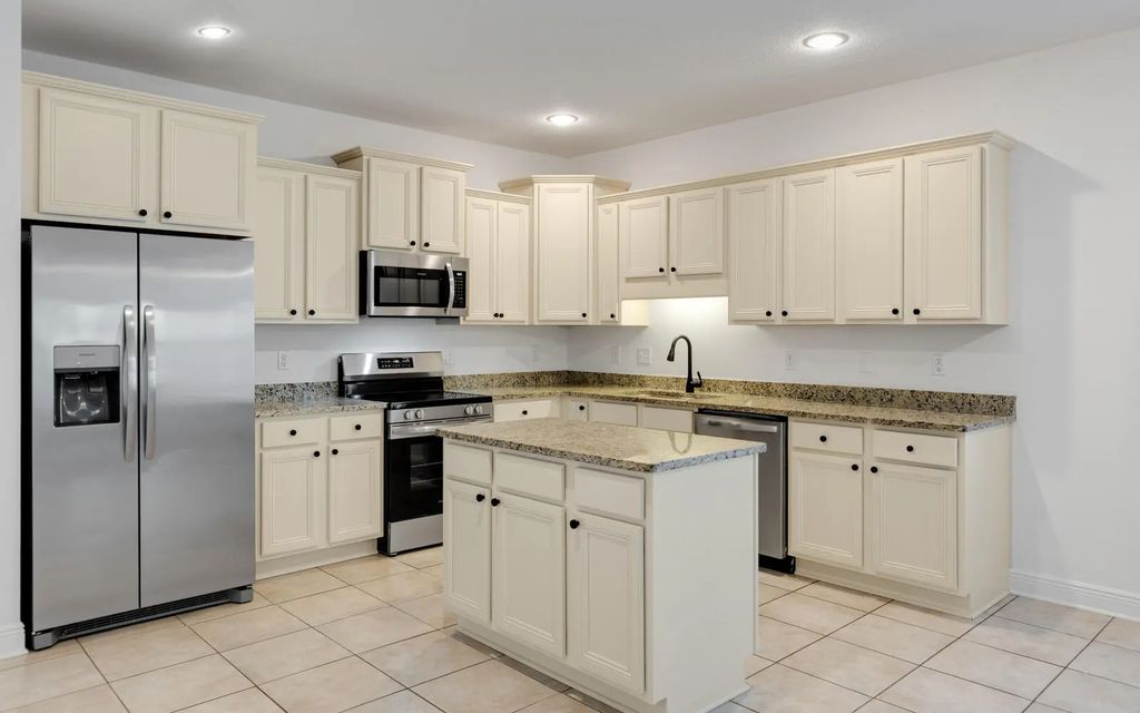 4 of 83 - 379 Whitman Way, Freeport, FL