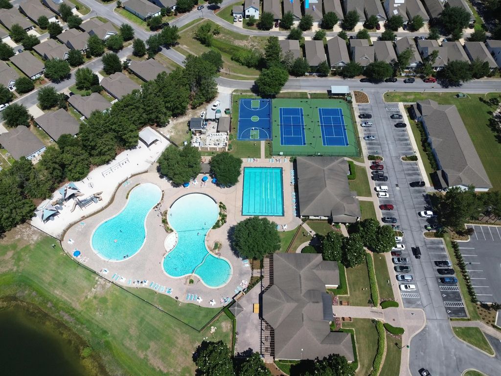 47 of 83 - 379 Whitman Way, Freeport, FL