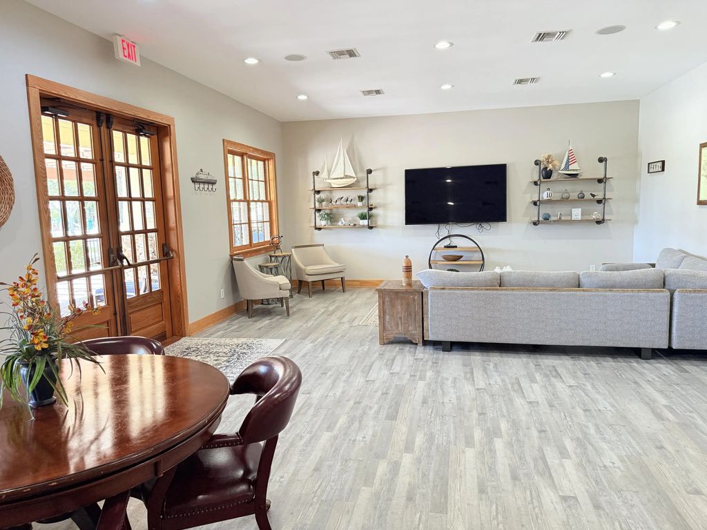 65 of 83 - 379 Whitman Way, Freeport, FL