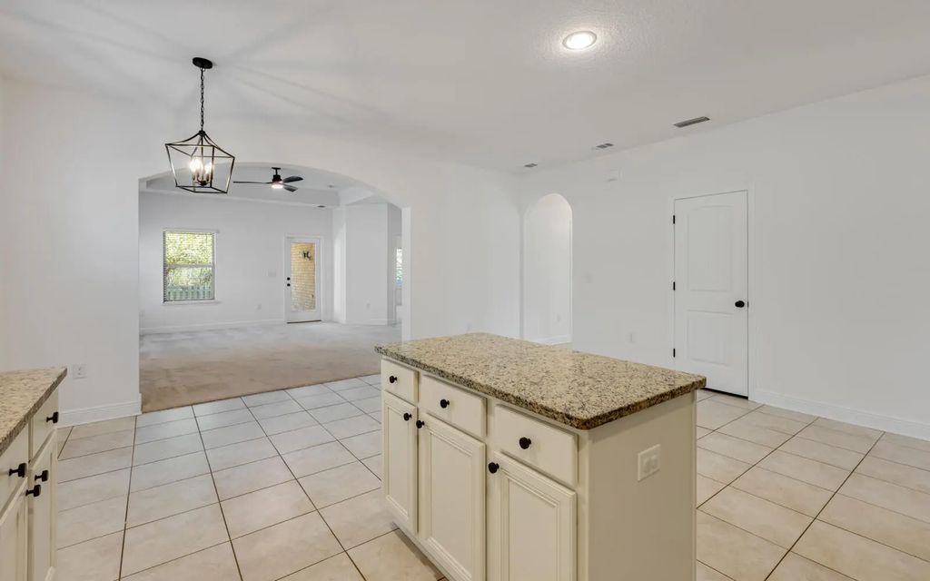 8 of 83 - 379 Whitman Way, Freeport, FL
