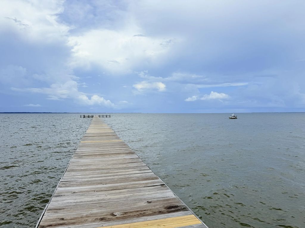 82 of 83 - 379 Whitman Way, Freeport, FL