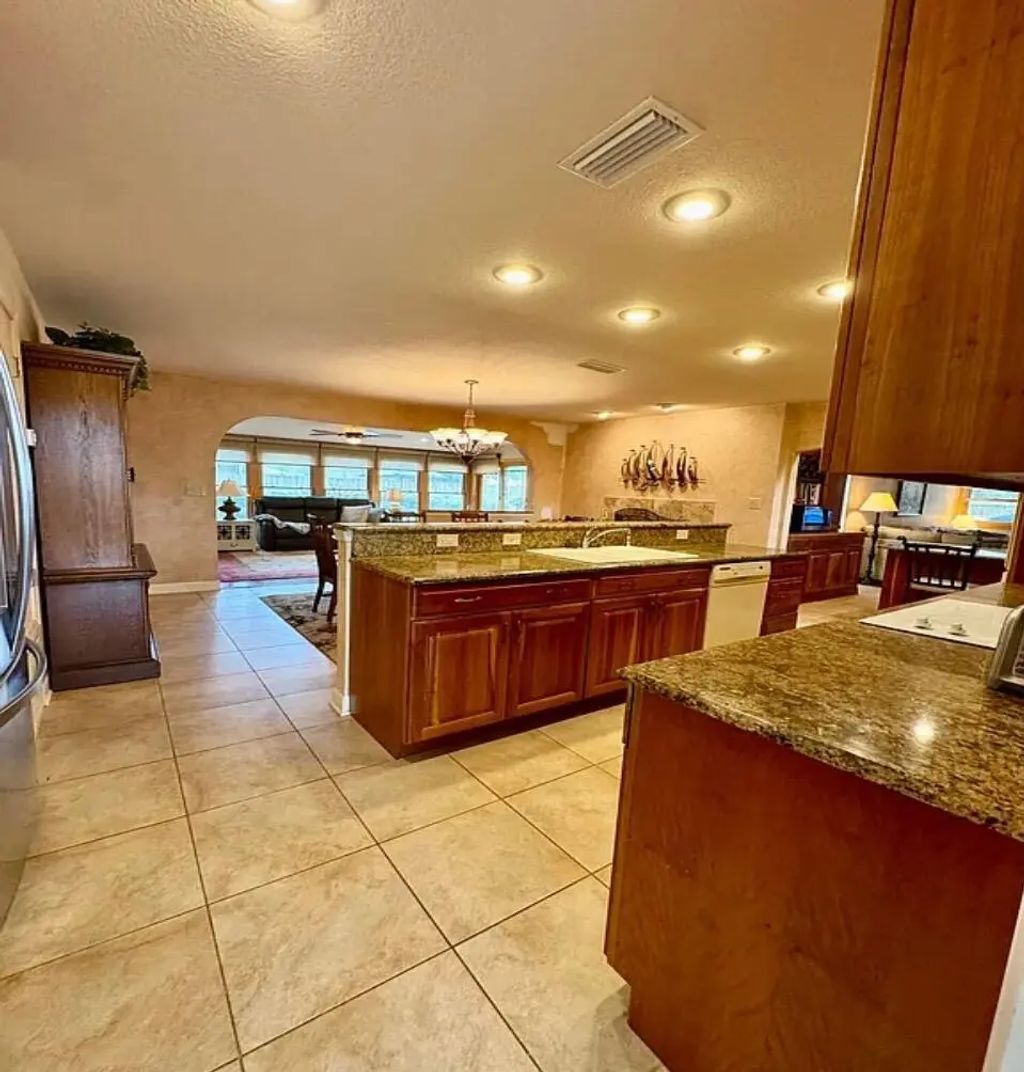 16 Ne Wedgewood Lane, Fort Walton Beach