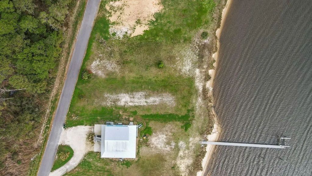 10 of 24 - 554 Beatrice Point Road, Freeport, FL