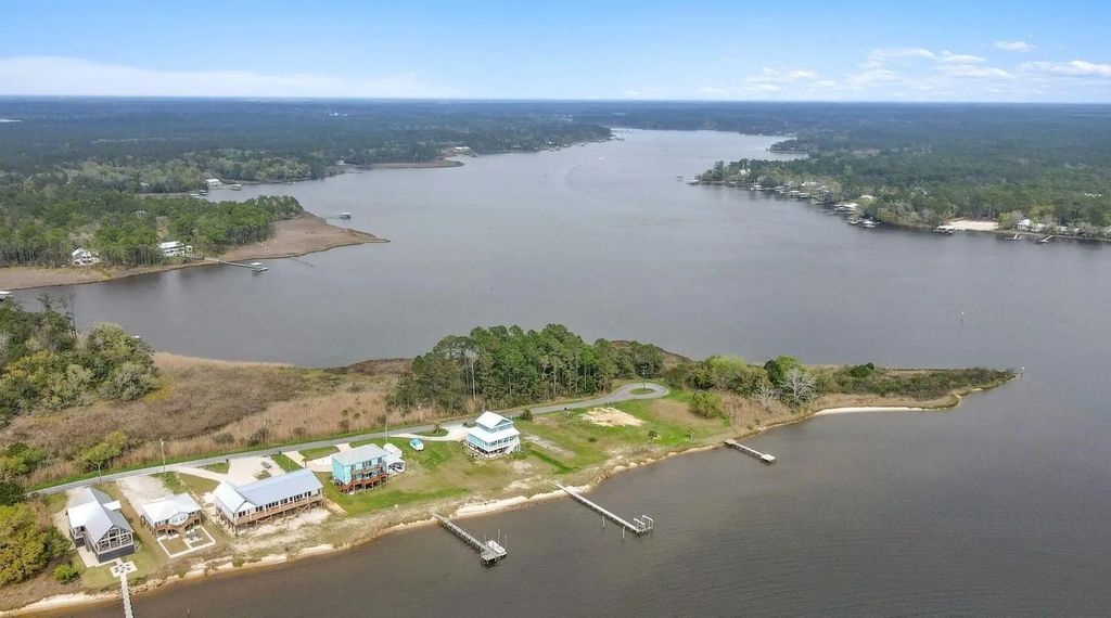 17 of 24 - 554 Beatrice Point Road, Freeport, FL