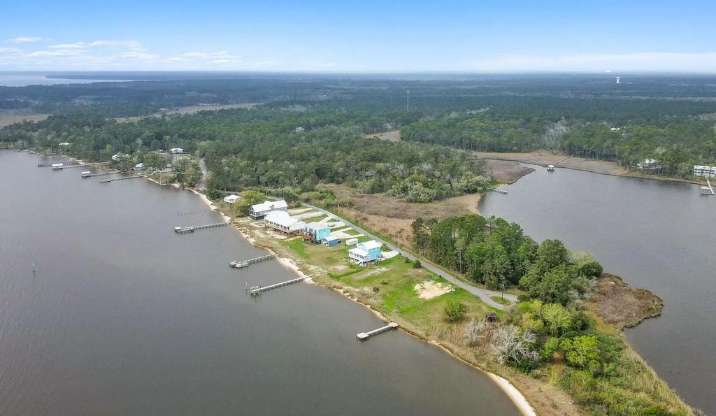 18 of 24 - 554 Beatrice Point Road, Freeport, FL