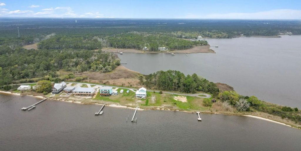 4 of 24 - 554 Beatrice Point Road, Freeport, FL
