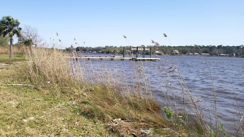 7 of 24 - 554 Beatrice Point Road, Freeport, FL