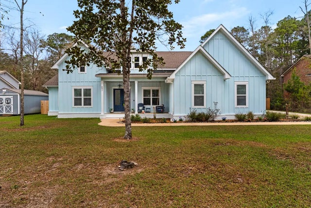 497 Shoreline Drive, Freeport