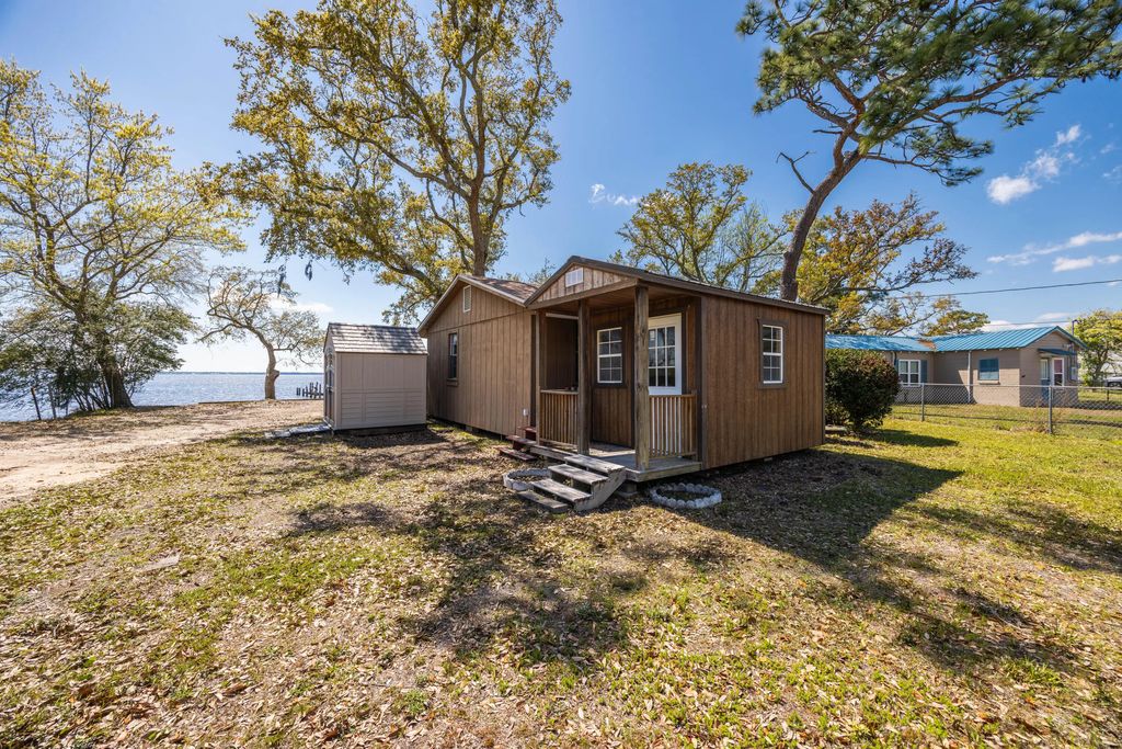 11 of 29 - 2894 Bay Grove Road, Freeport, FL
