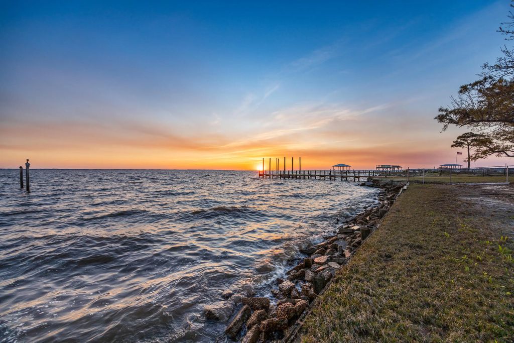 22 of 29 - 2894 Bay Grove Road, Freeport, FL