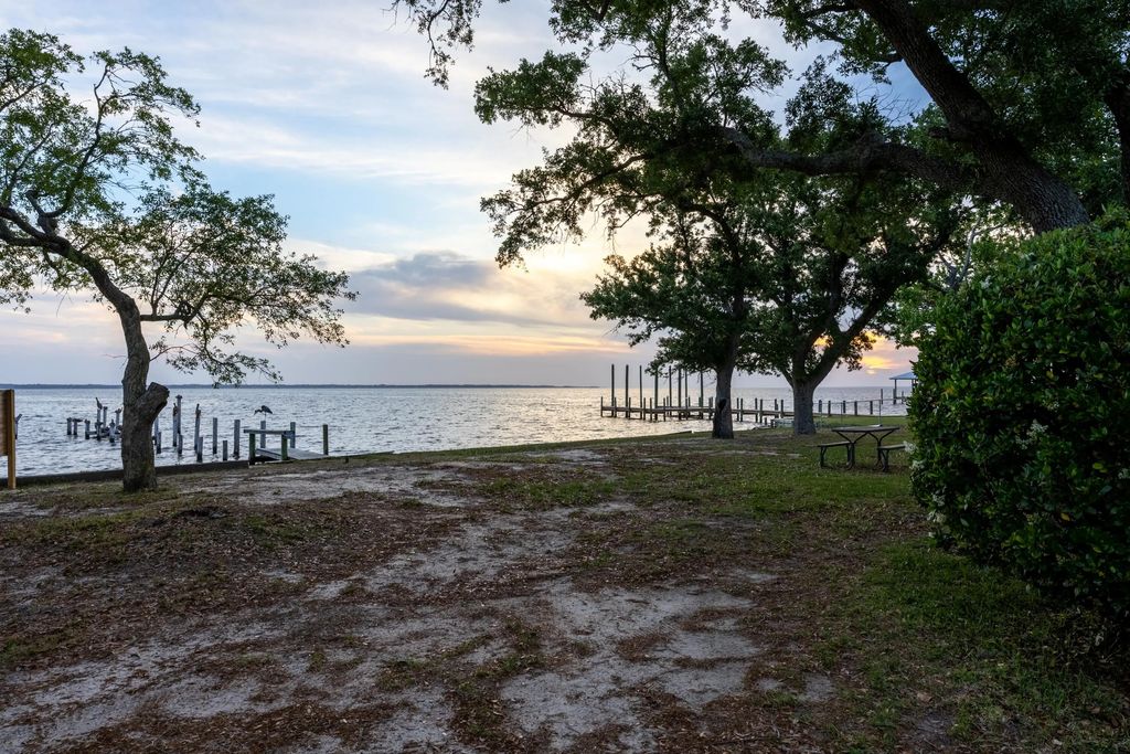 23 of 29 - 2894 Bay Grove Road, Freeport, FL