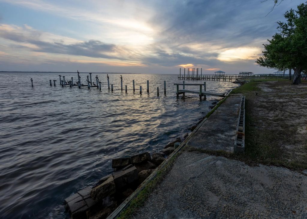 25 of 29 - 2894 Bay Grove Road, Freeport, FL