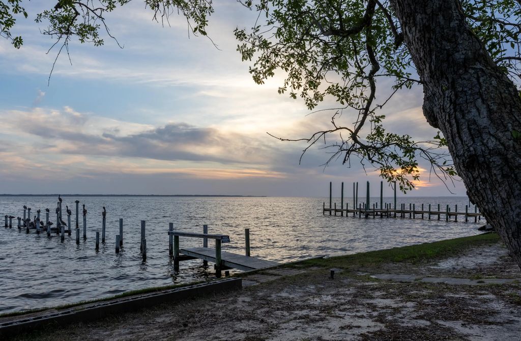 27 of 29 - 2894 Bay Grove Road, Freeport, FL