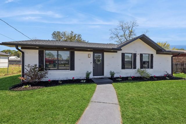 Photo of Listing #972362