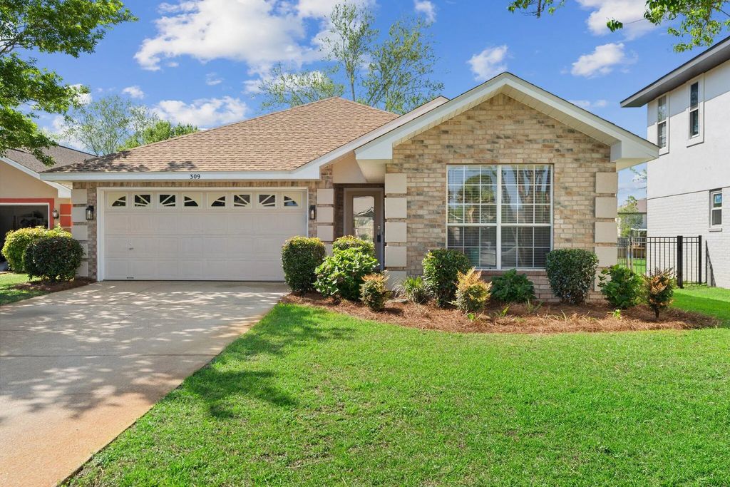309 Wimico Circle, Destin
