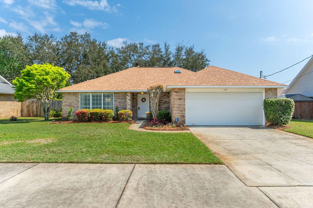 103 Forest Street, Destin