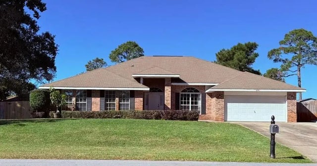 2241 Banyan Drive, Navarre