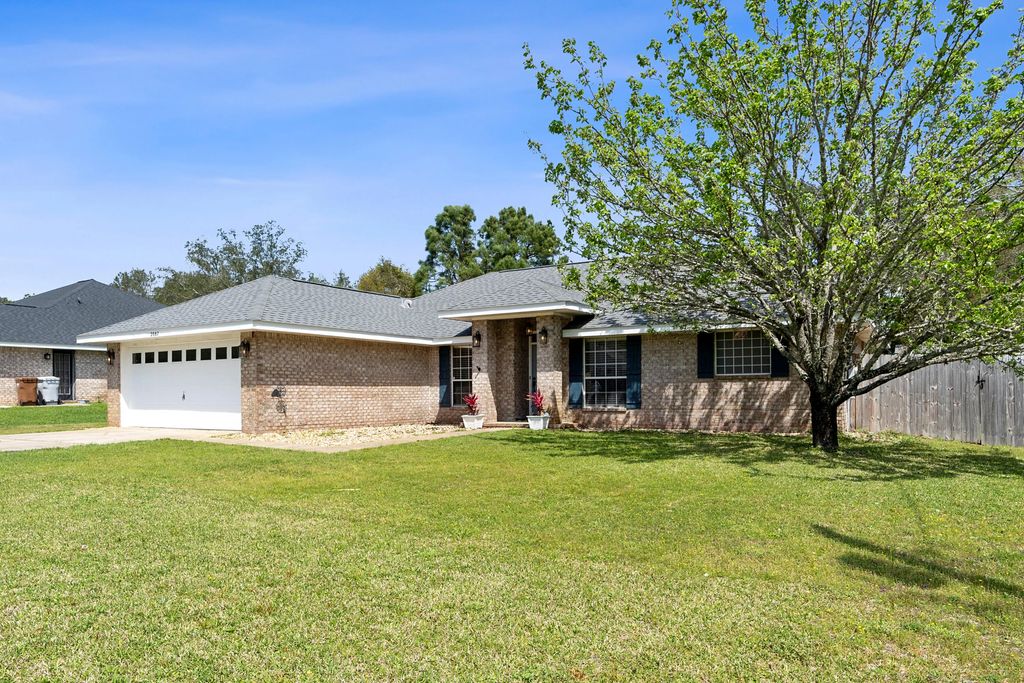2087 Alfred Boulevard, Navarre