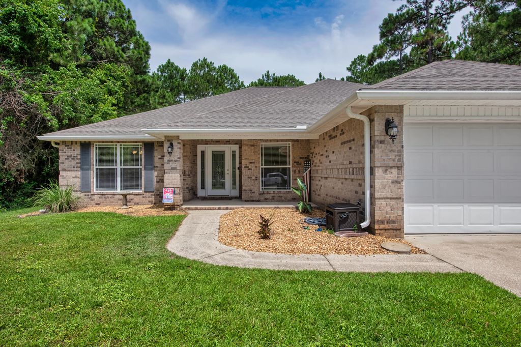 2004 Everglades Drive, Navarre