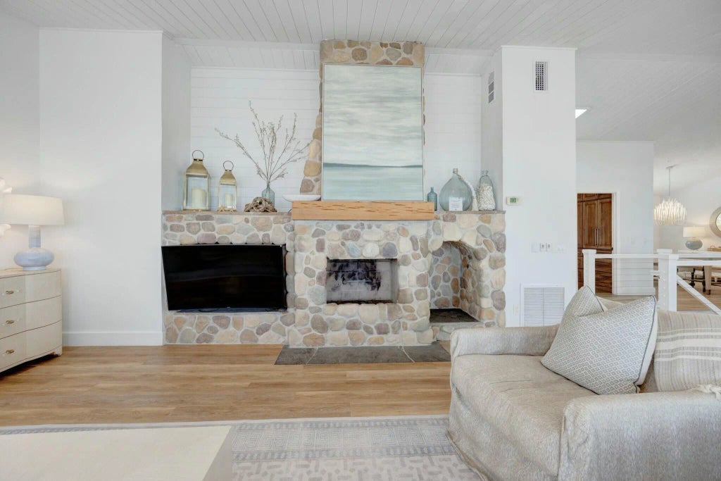 58 of 80 - 239 Pelican Circle, Inlet Beach, FL