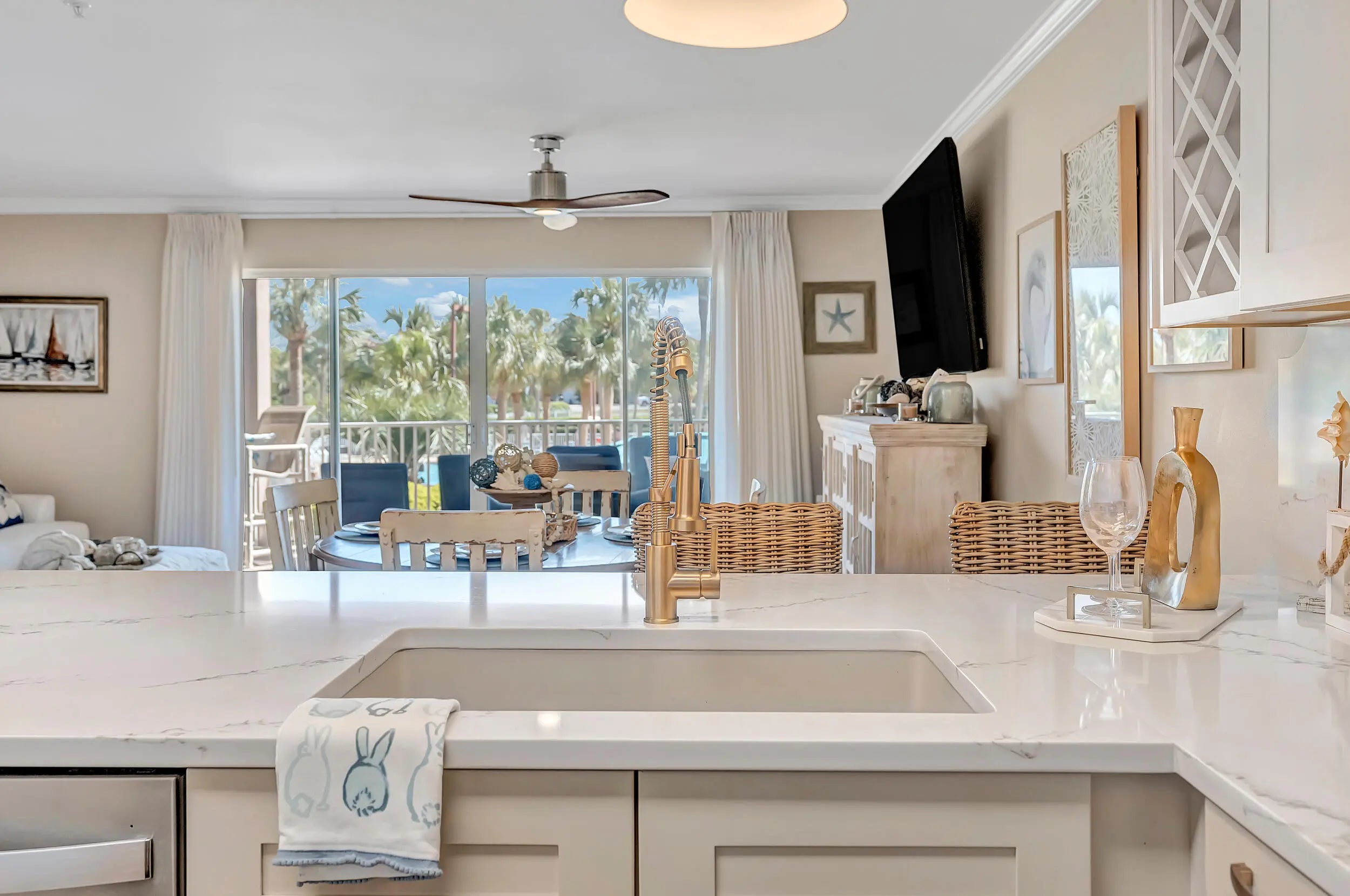 Photo of Listing #973752