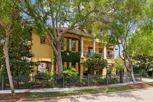 30 Place De La Fontaine, Miramar Beach