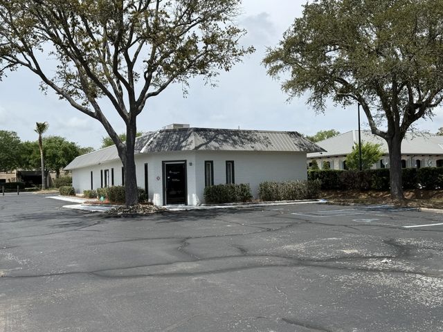 Photo of Listing #974414