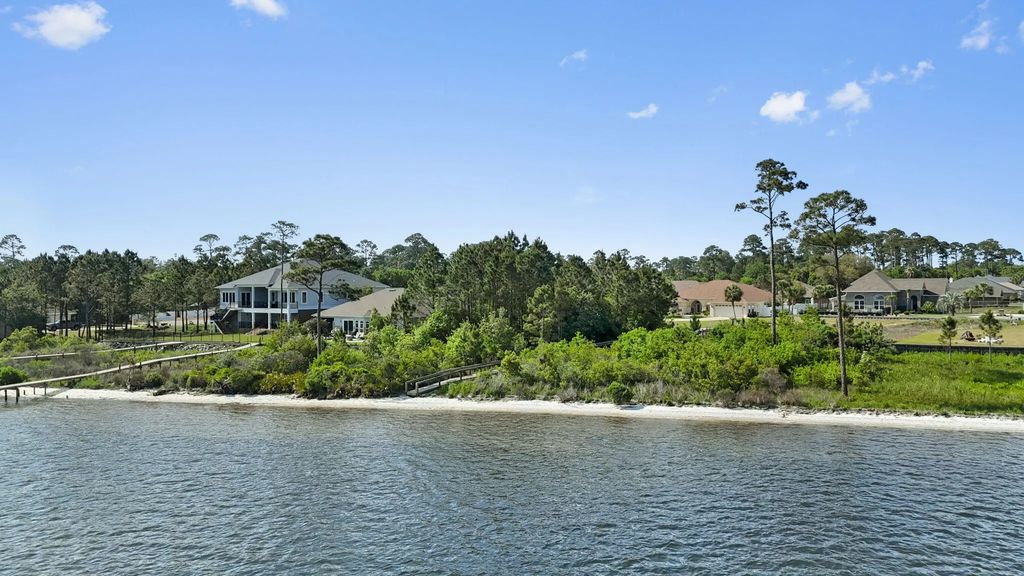 7475 Soundshore Drive, Navarre