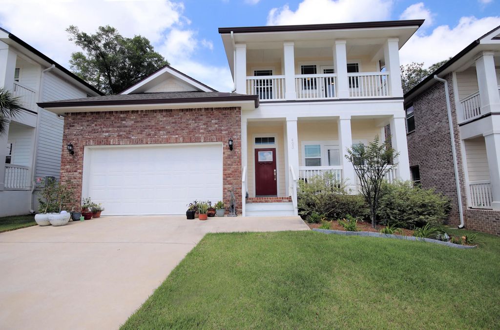 403 Hideaway Lane, Niceville