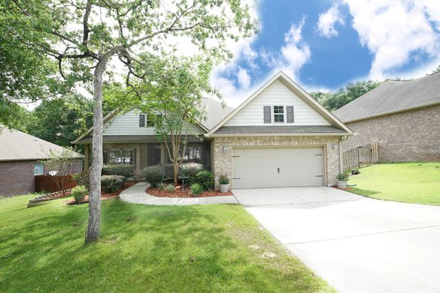 614 Red Fern Road, Crestview
