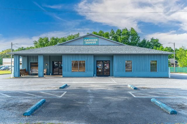 Photo of Listing #975346