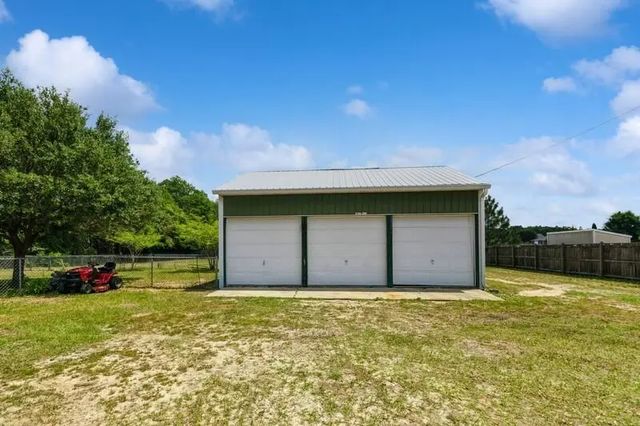Photo of Listing #975353