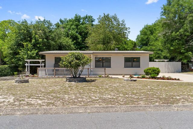 Photo of Listing #975522