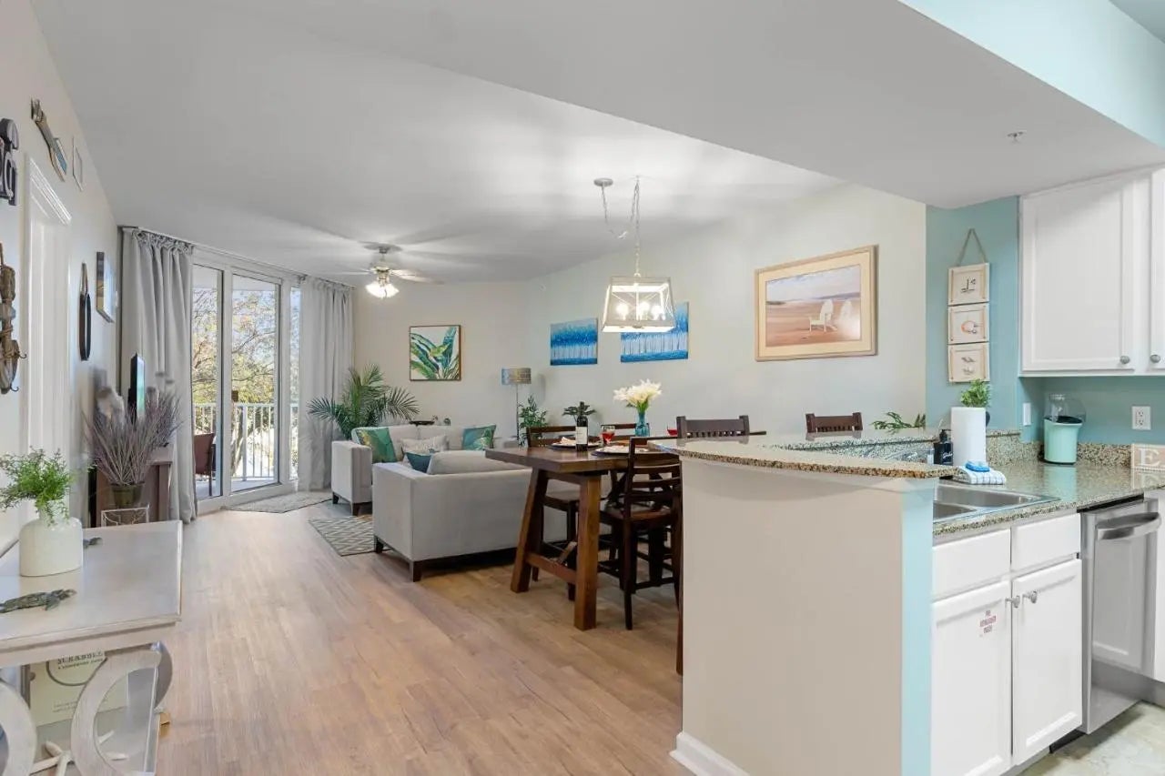 Photo of Listing #975501