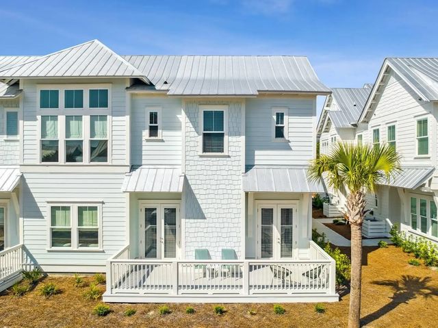Photo of Listing #975565