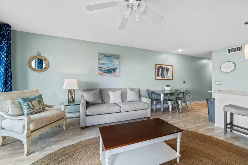 15 of 40 - 8294 E County Hwy 30a 1, Alys Beach, FL