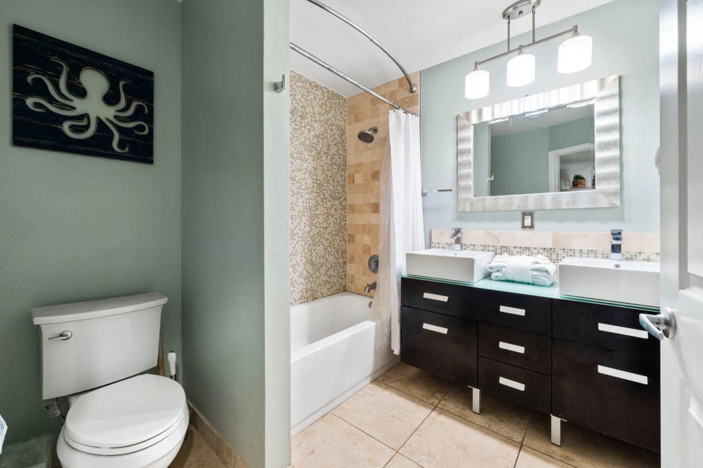 4 of 40 - 8294 E County Hwy 30a 1, Alys Beach, FL