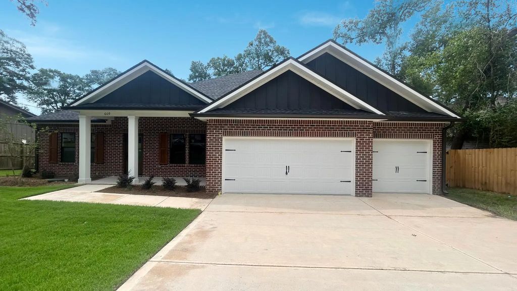 609 32nd Street, Niceville