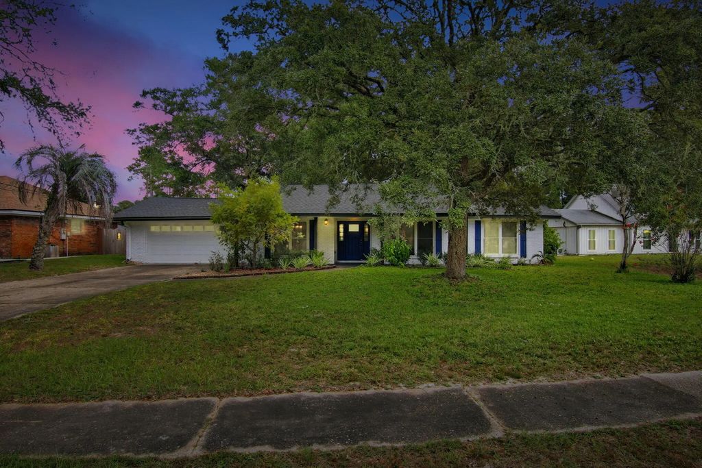 317 Sabal Palm Drive, Niceville