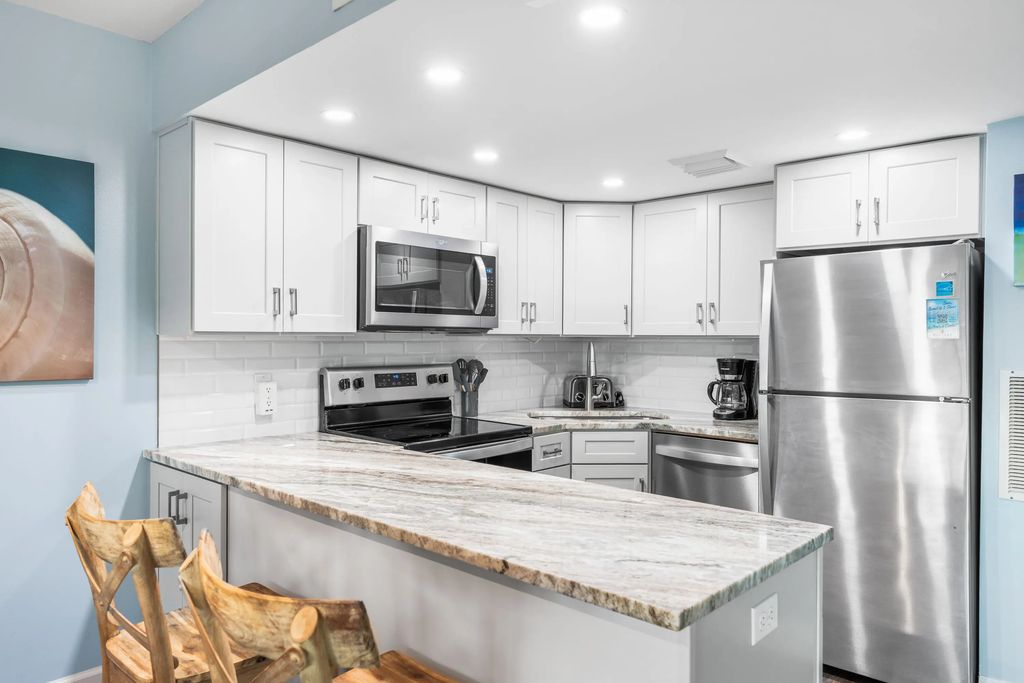 4 of 30 - 510 Gulf Shore Drive 117, Destin, FL