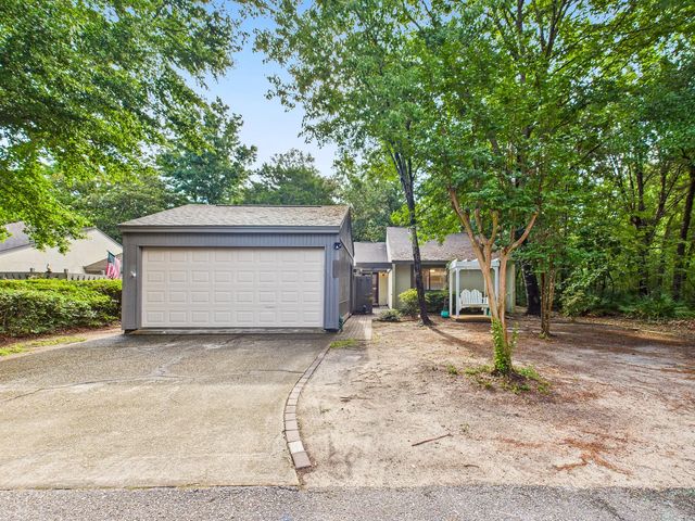 Photo of Listing #977604