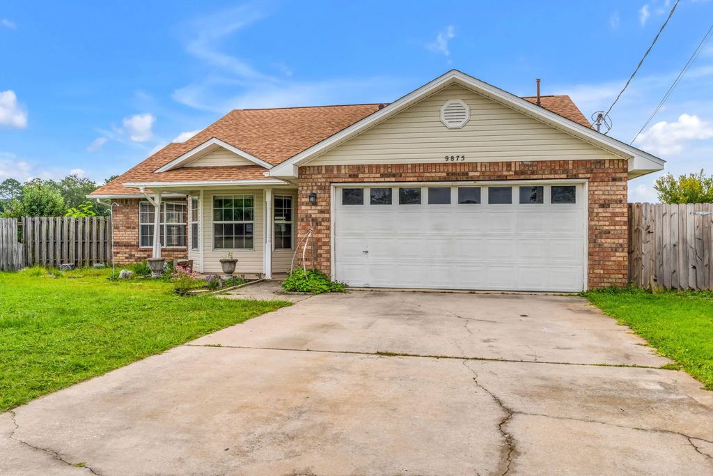 9875 Orion Lake Circle, Navarre