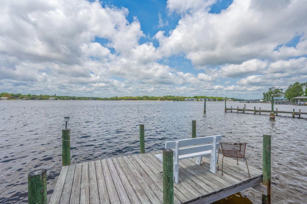 1405 N Bayshore Drive, Niceville
